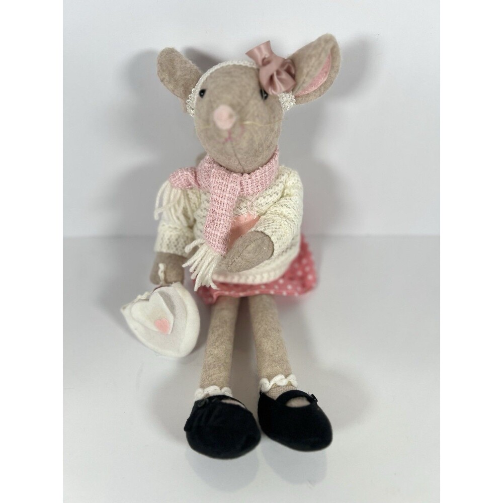 Stuffed‎ Girl Mouse Doll Dressed With A Winter And Heart Motif. She Sits At Edge - Picture 2 of 10